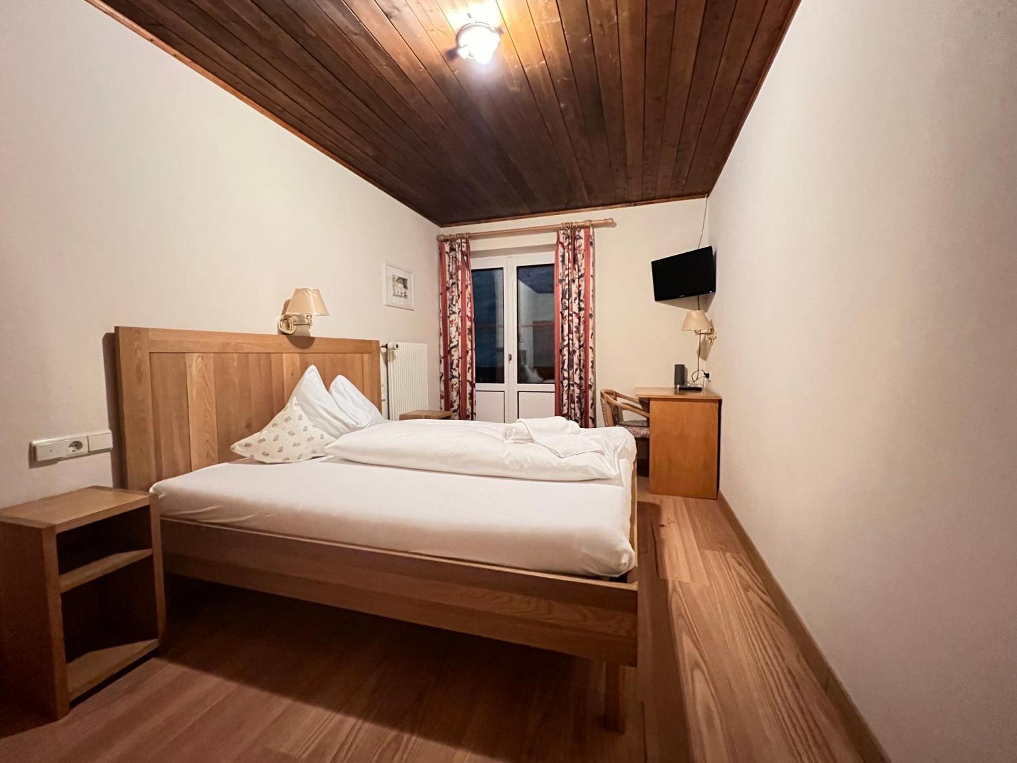 Lake & River Hotel Carezza al Lago Ngoại thất bức ảnh
