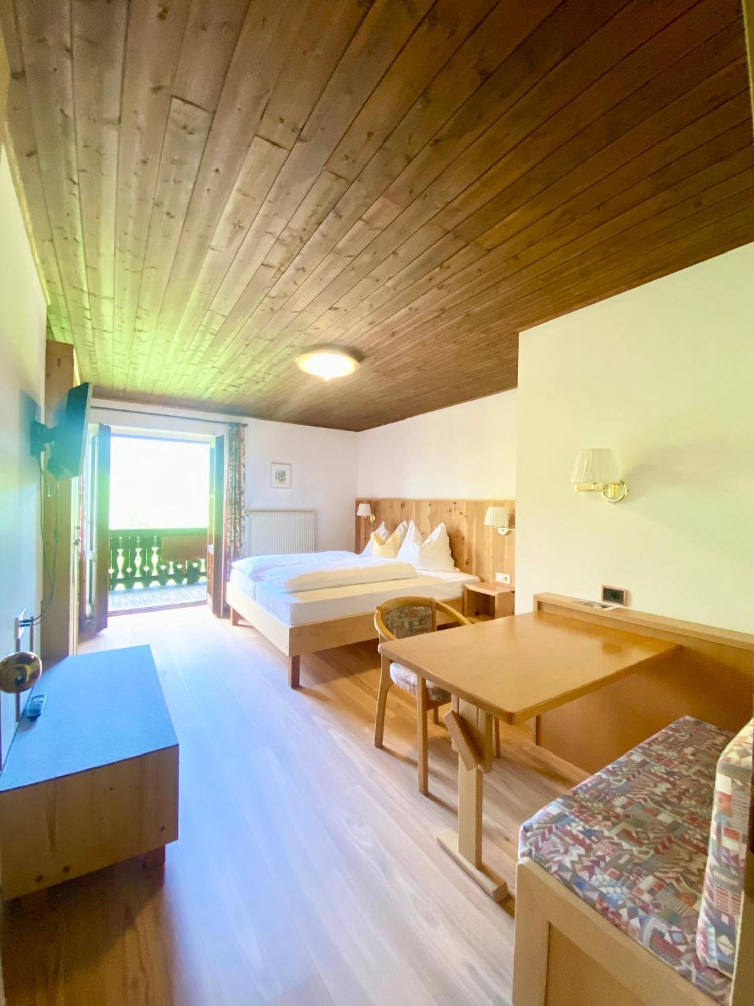Lake & River Hotel Carezza al Lago Ngoại thất bức ảnh
