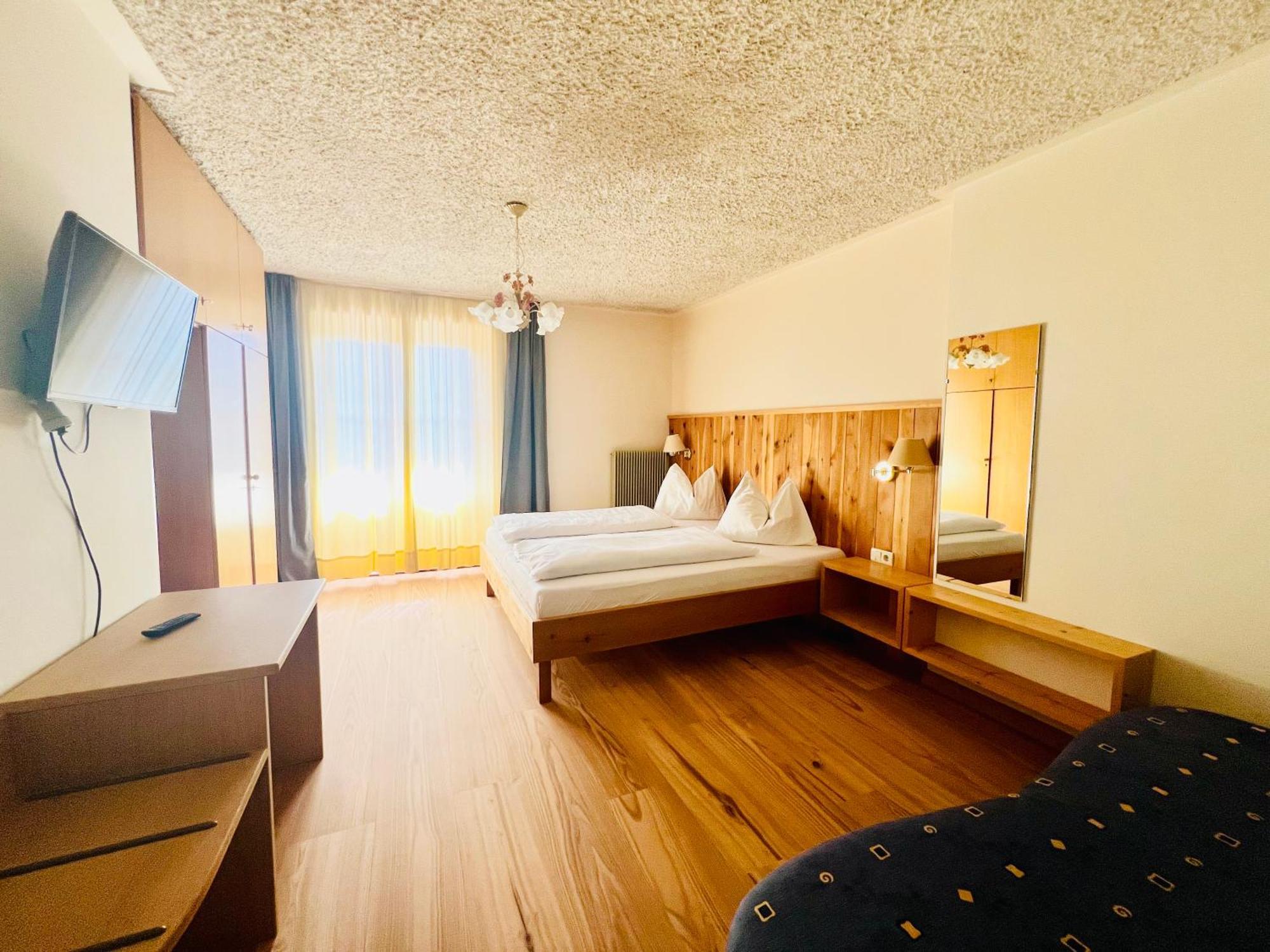 Lake & River Hotel Carezza al Lago Ngoại thất bức ảnh