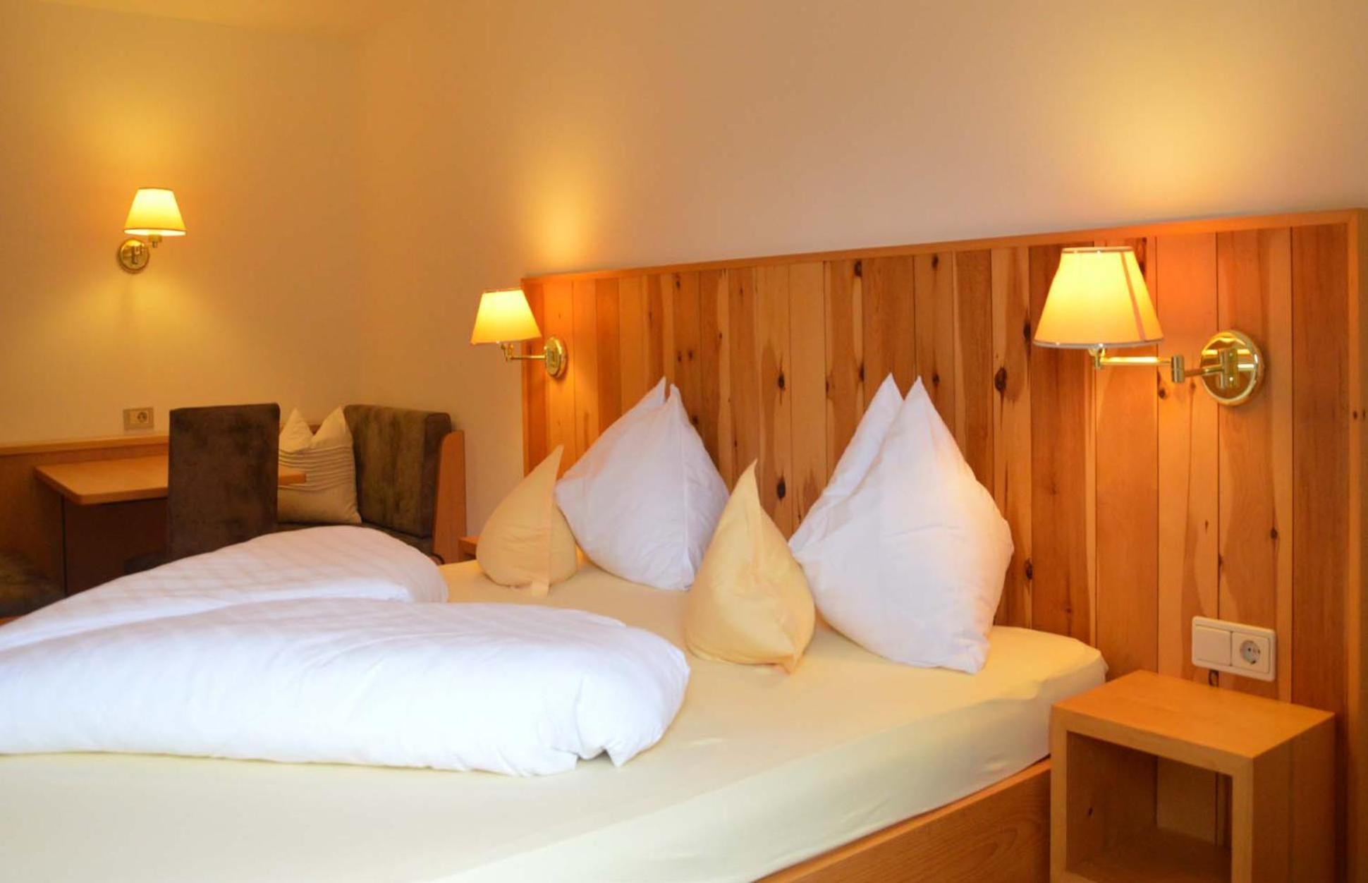Lake & River Hotel Carezza al Lago Ngoại thất bức ảnh