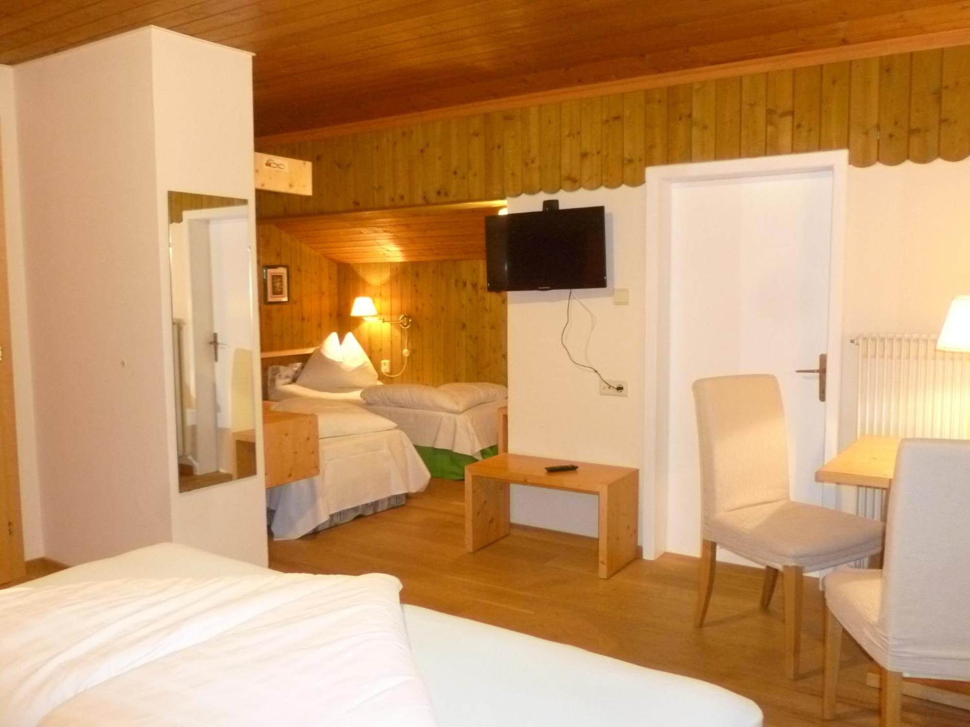 Lake & River Hotel Carezza al Lago Ngoại thất bức ảnh